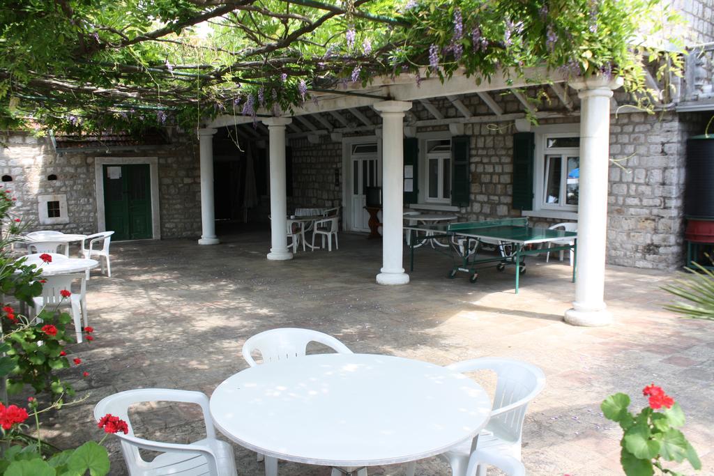Guest House Saga Herceg Novi Buitenkant foto