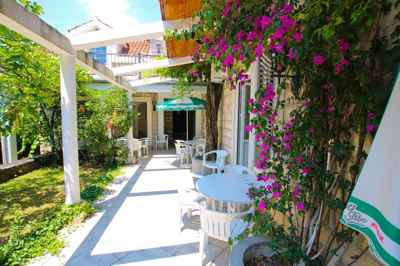 Guest House Saga Herceg Novi Buitenkant foto