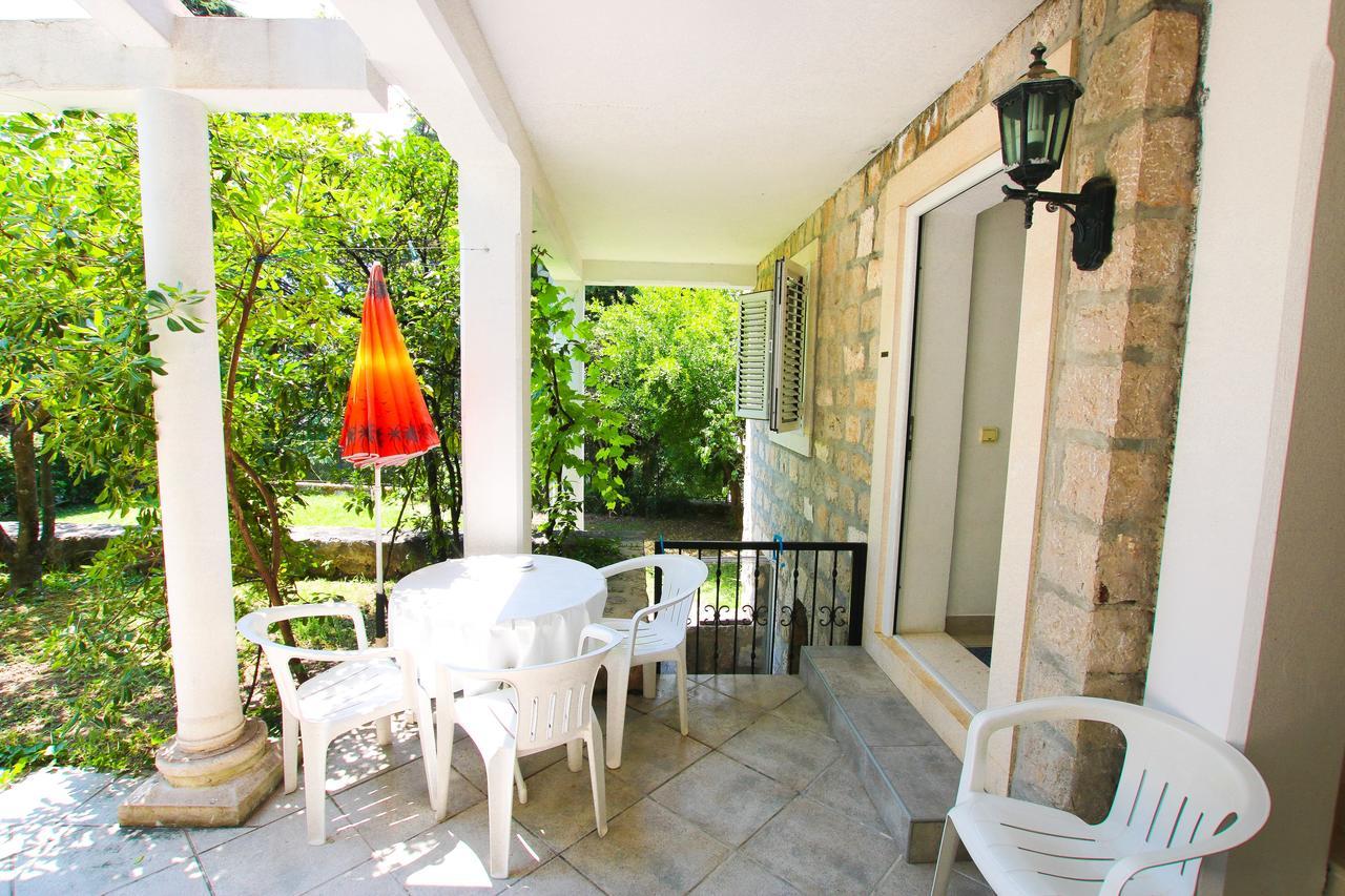 Guest House Saga Herceg Novi Buitenkant foto